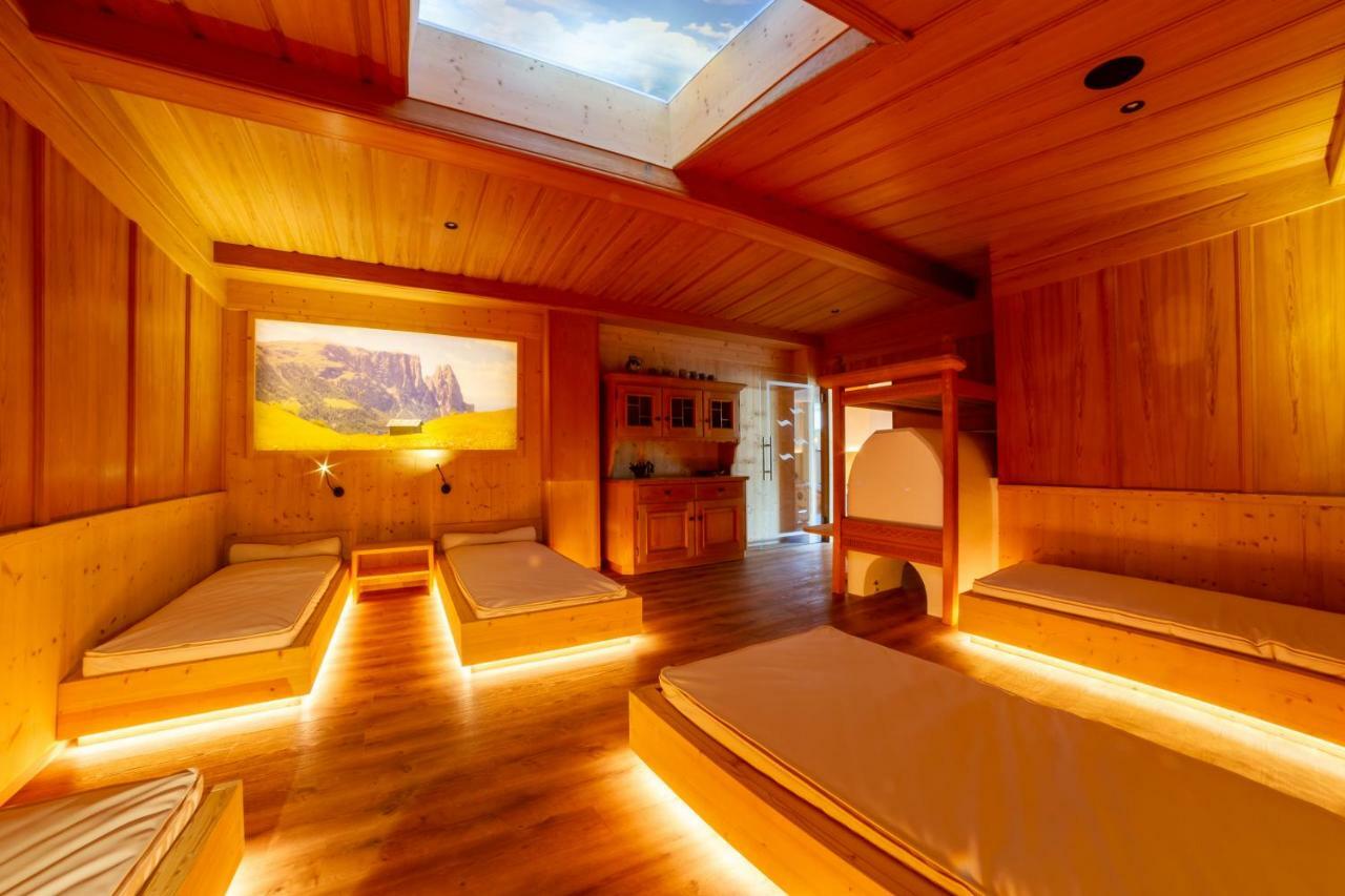 Hotel Castel Oswald Von Wolkenstein 카스텔로토 외부 사진